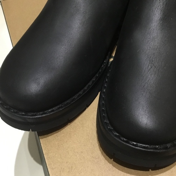 Reg $220 NIB womens Roots size 7.5 Chelsea waterproof boots - Picture 4 of 7